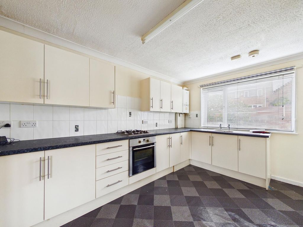Property photo 1 of 14 Kitchen