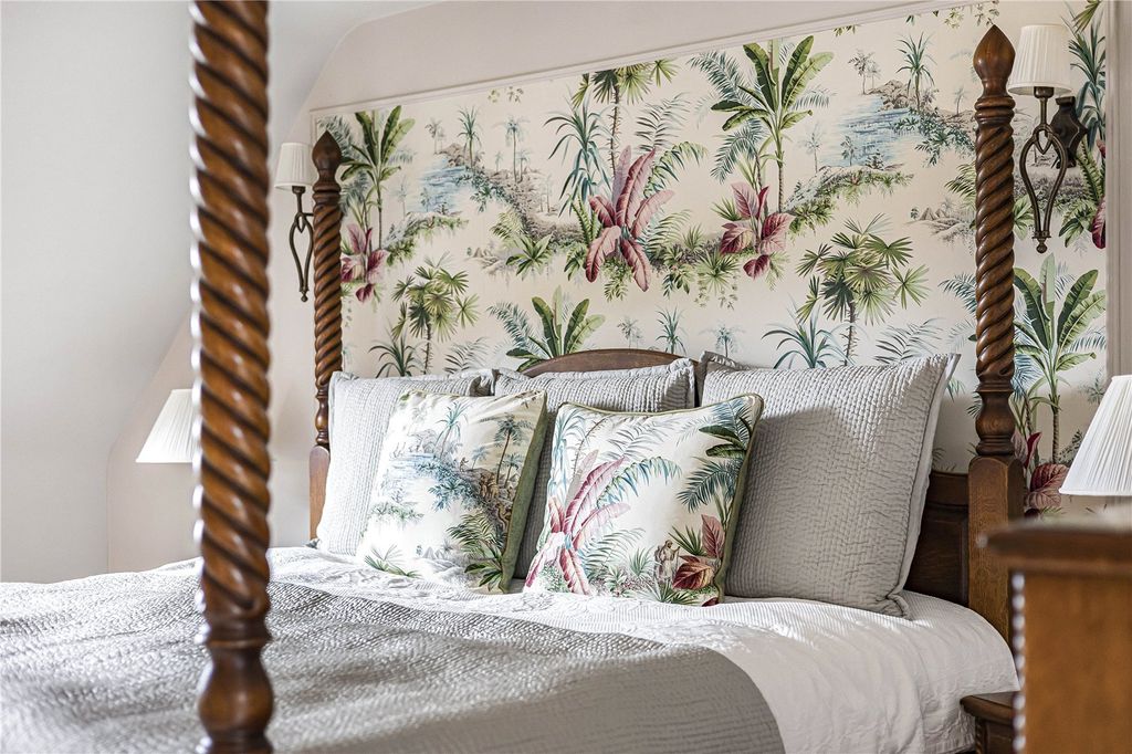 Property photo 2 of 24 Picture No. 31