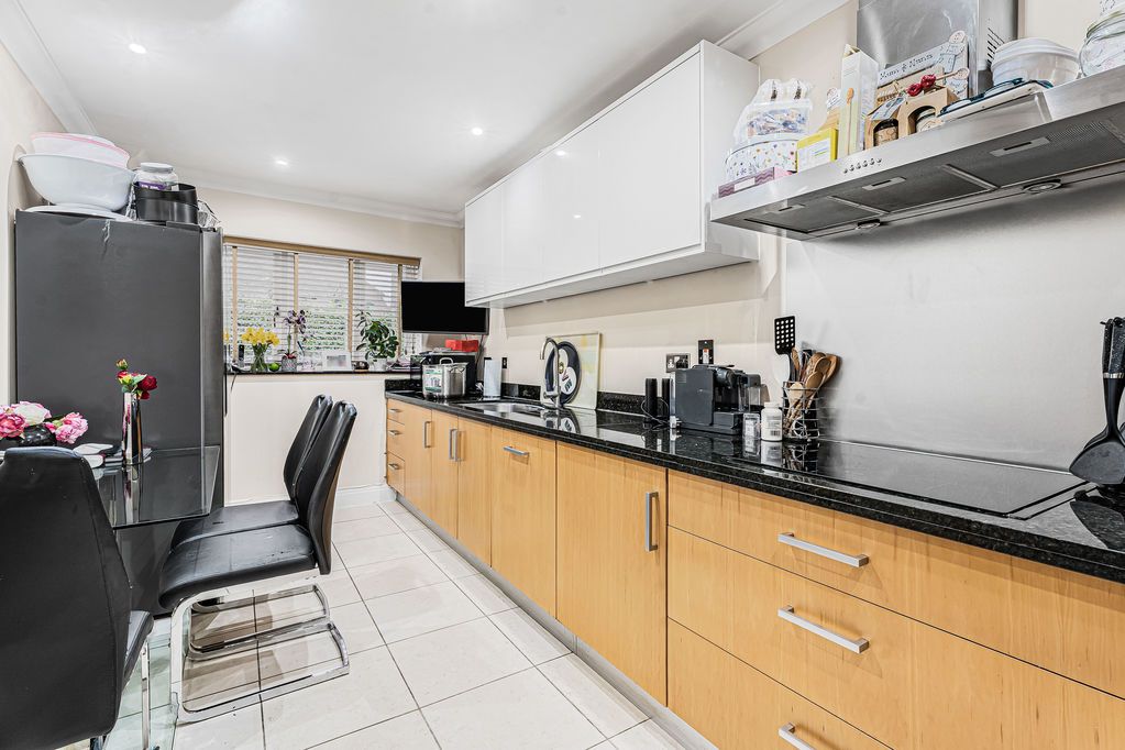 Property photo 3 of 15 Kitchen/Breakfast Room