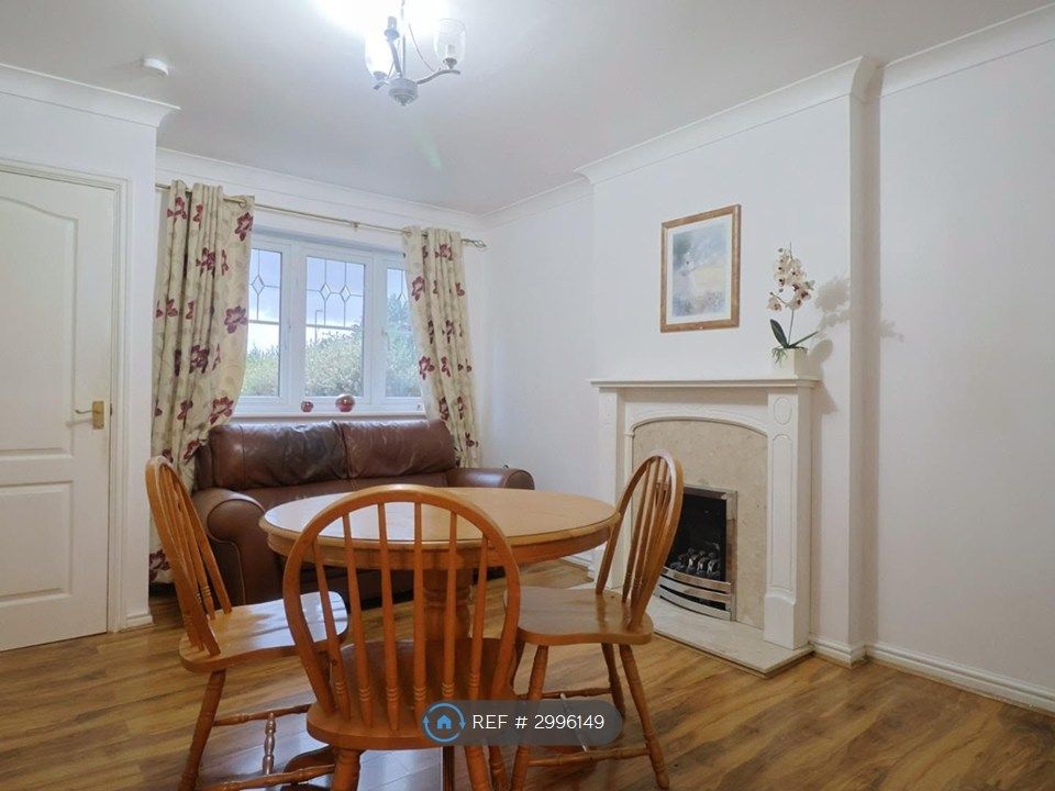 Property photo 1 of 34