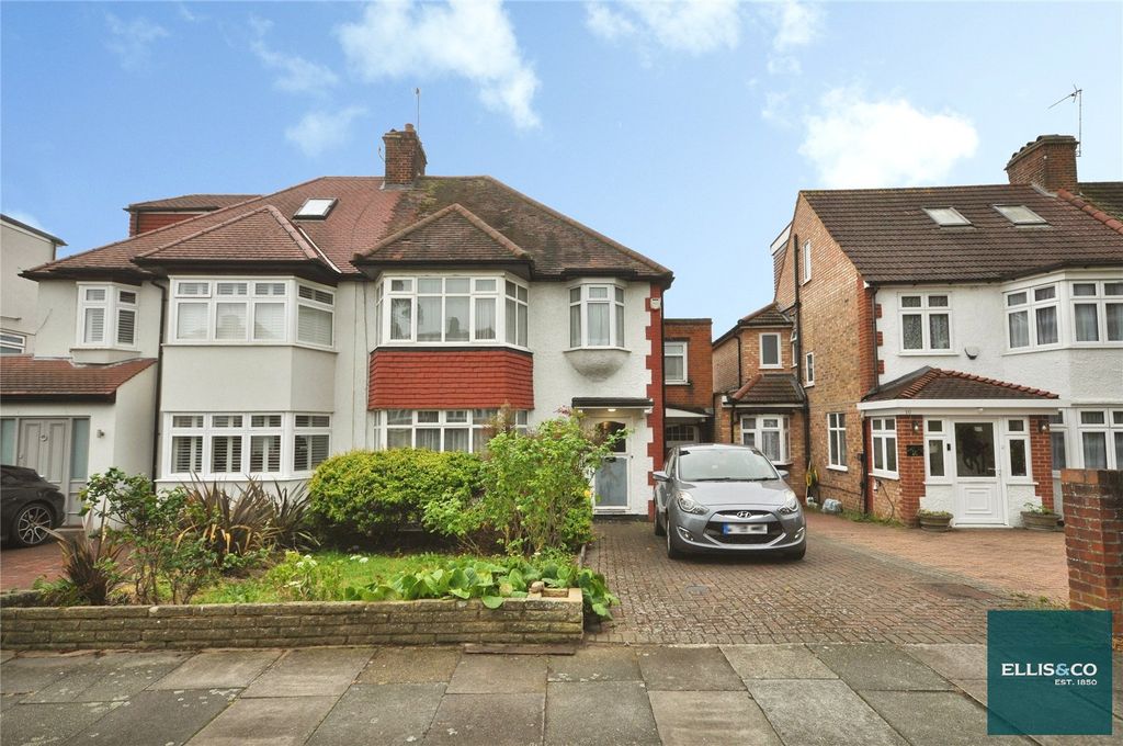 Property photo 1 of 17 Picture No. 03