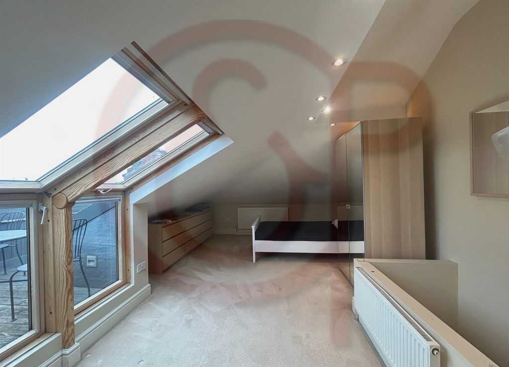 Property photo 1 of 5 Room 1.Jpg