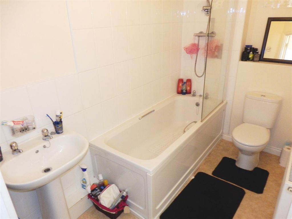 Property photo 3 of 6