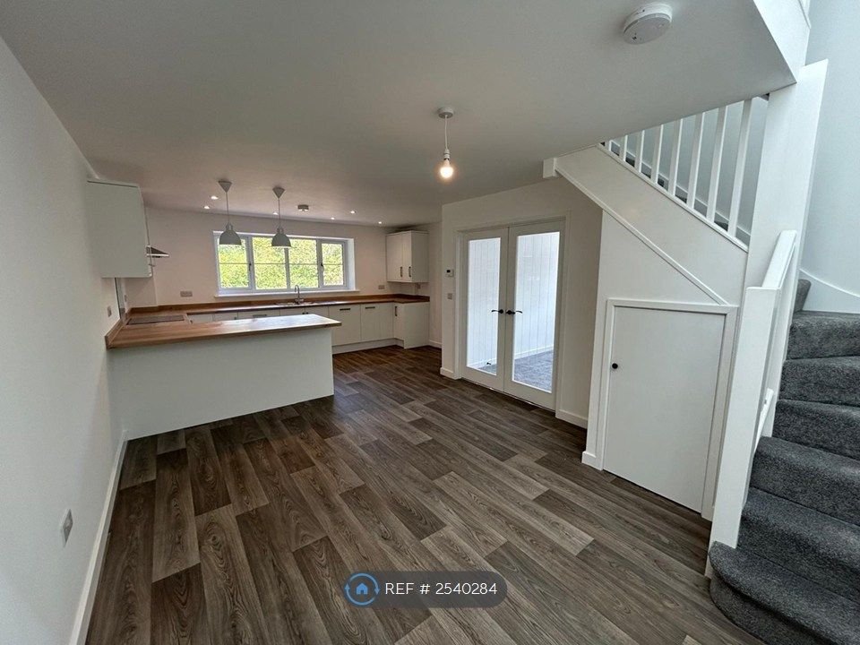 Property photo 1 of 19 Kitchen Diner