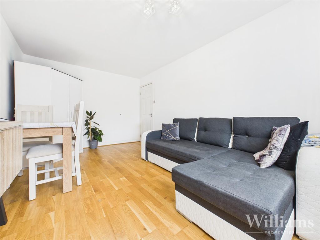 Property photo 1 of 9 Cam02861G0-Pr0506-Still007.Jpg