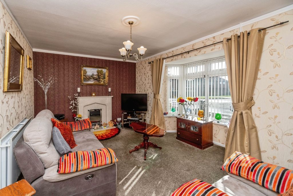 Property photo 2 of 18 Pbox-Img.Jpg