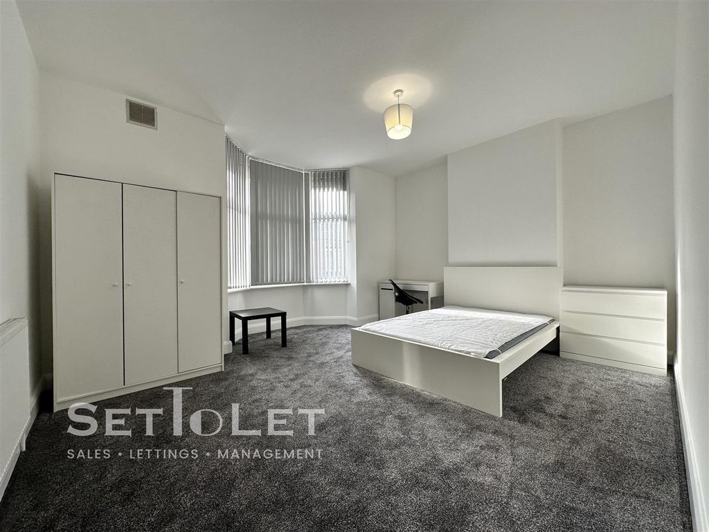 Property photo 3 of 9 Img_2113.Jpg