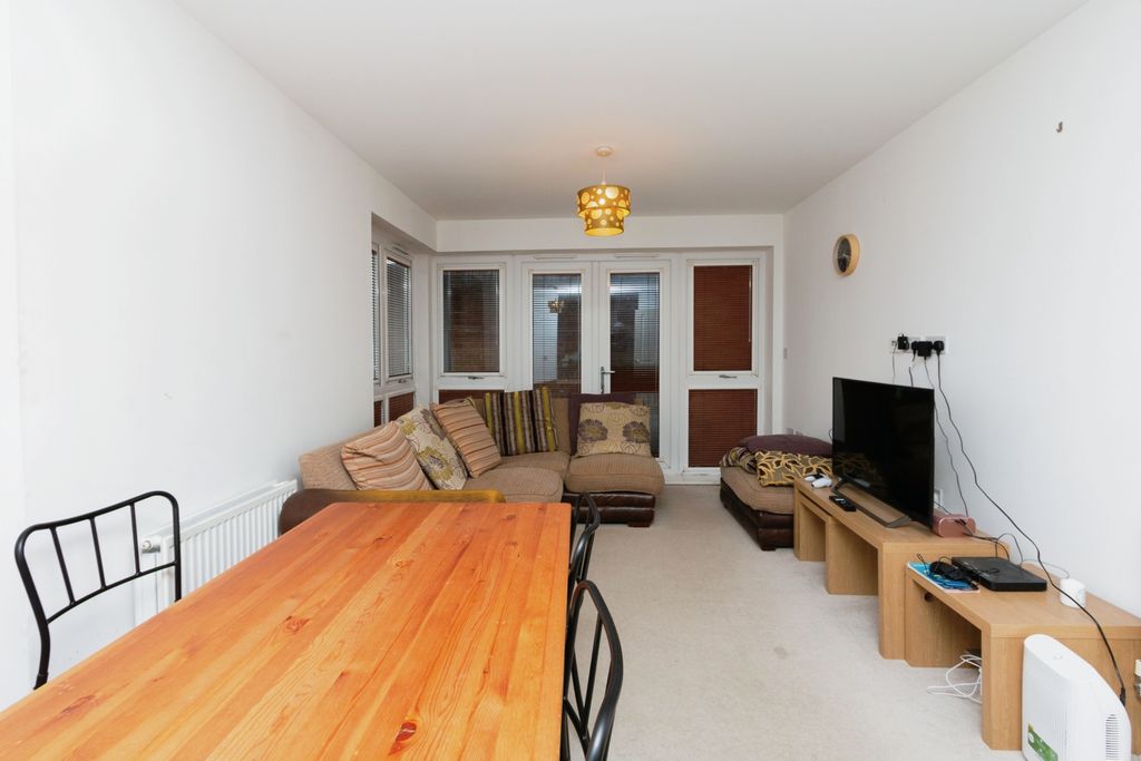 Property photo 2 of 17 Photography
