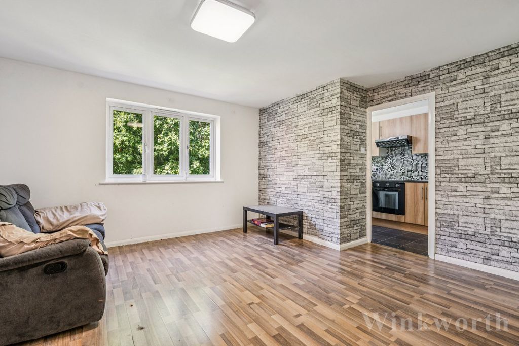 Property photo 3 of 10 Picture No. 06
