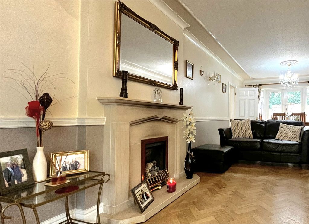 Property photo 3 of 33 Picture No. 26