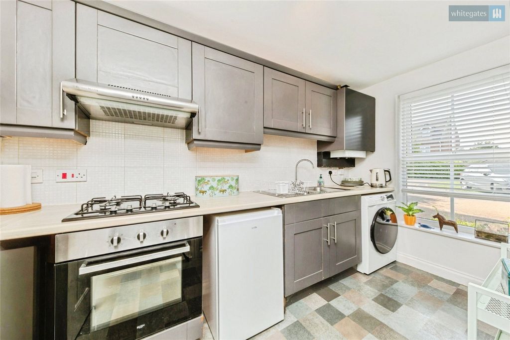 Property photo 3 of 17 Picture No. 05