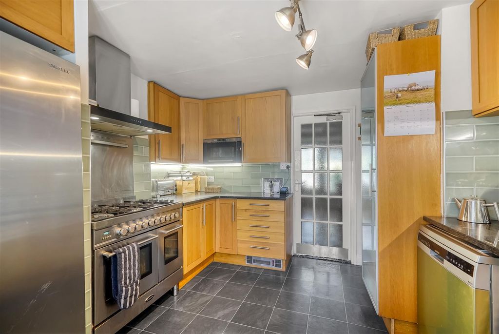 Property photo 3 of 50 Dsc03577.Jpg