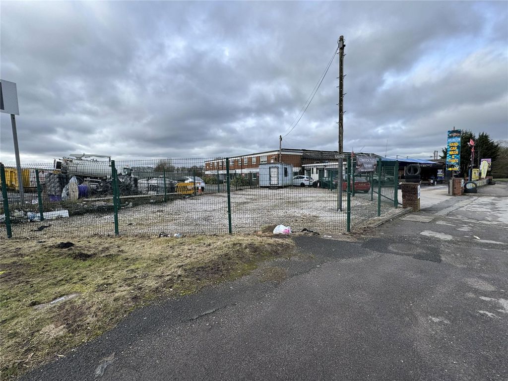 Property photo 2 of 6 Picture No. 05