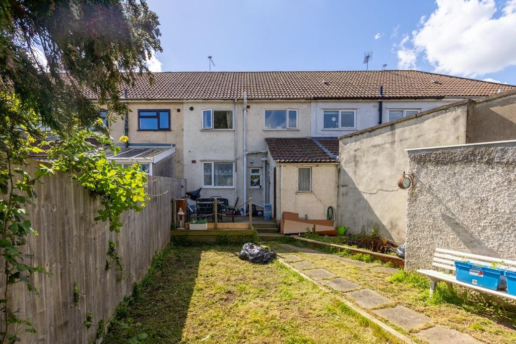 Property photo 3 of 14 58 Manor Road-19.Jpg