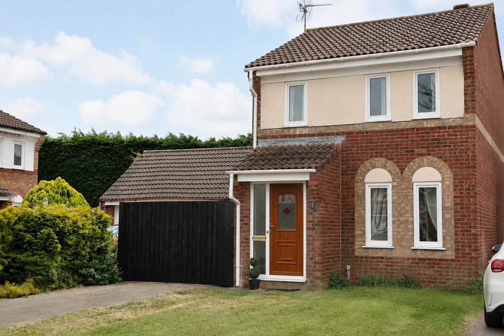 Property photo 1 of 12