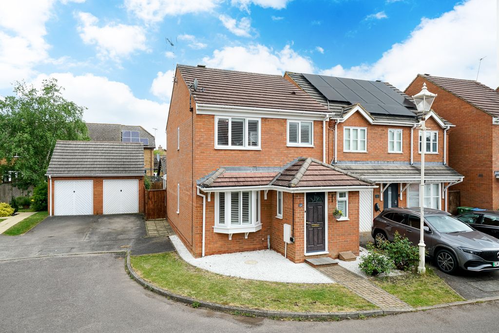 Property photo 1 of 25 129-Lark-Vale-4