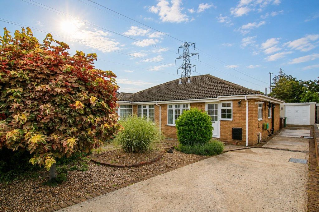 Property photo 1 of 11