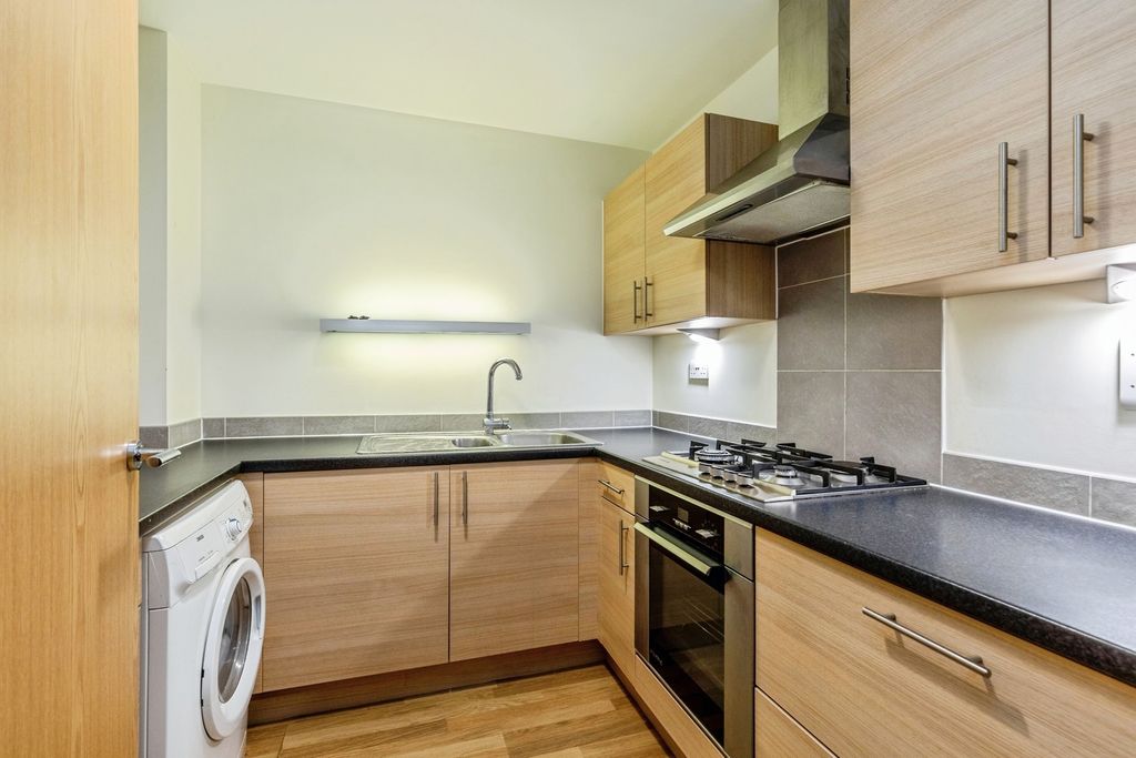 Property photo 3 of 12 Pbox-Img.Jpg