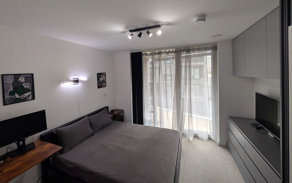 Property photo 3 of 26