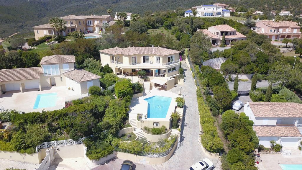 Property photo 1 of 18 Les Issambres – Exceptional Villa With Panoramic Sea Views And Building Plot