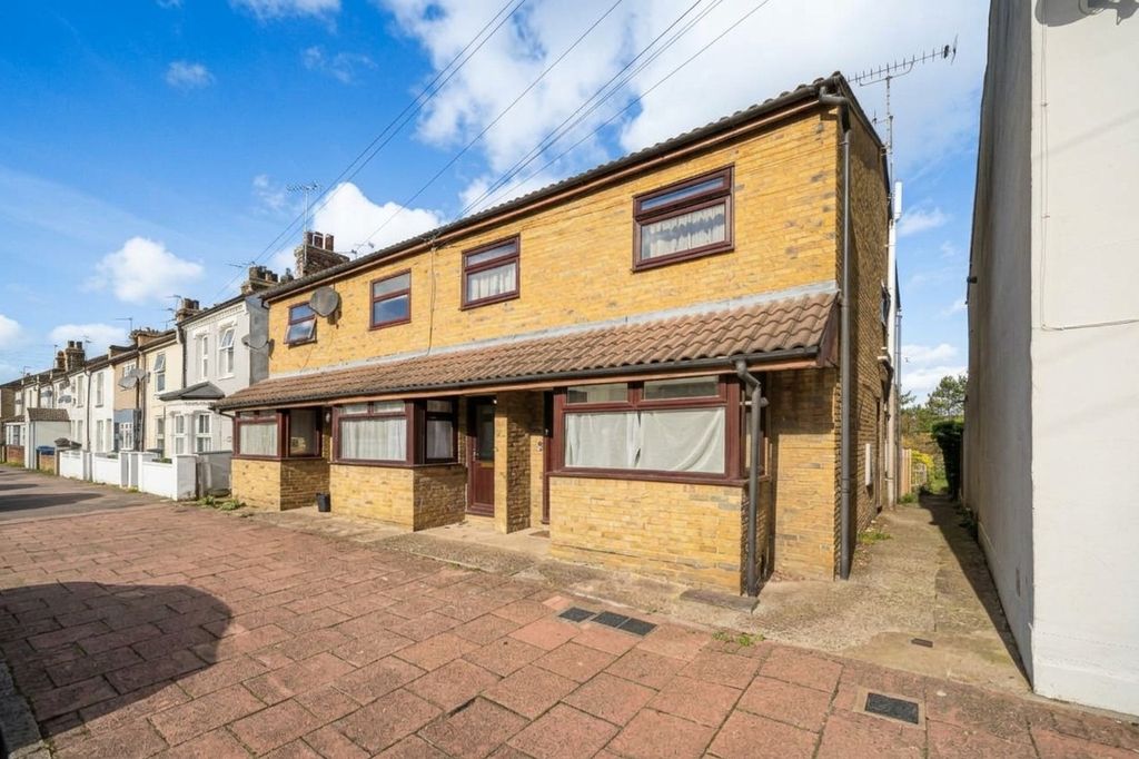Property photo 1 of 15 4206780