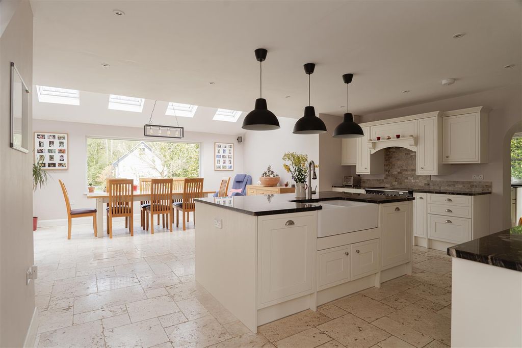 Property photo 2 of 33 13.Jpg