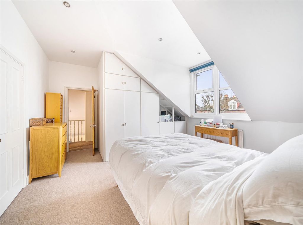 Property photo 3 of 9 19185952 (8).Jpg