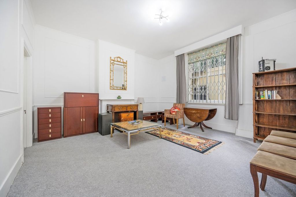 Property photo 2 of 3