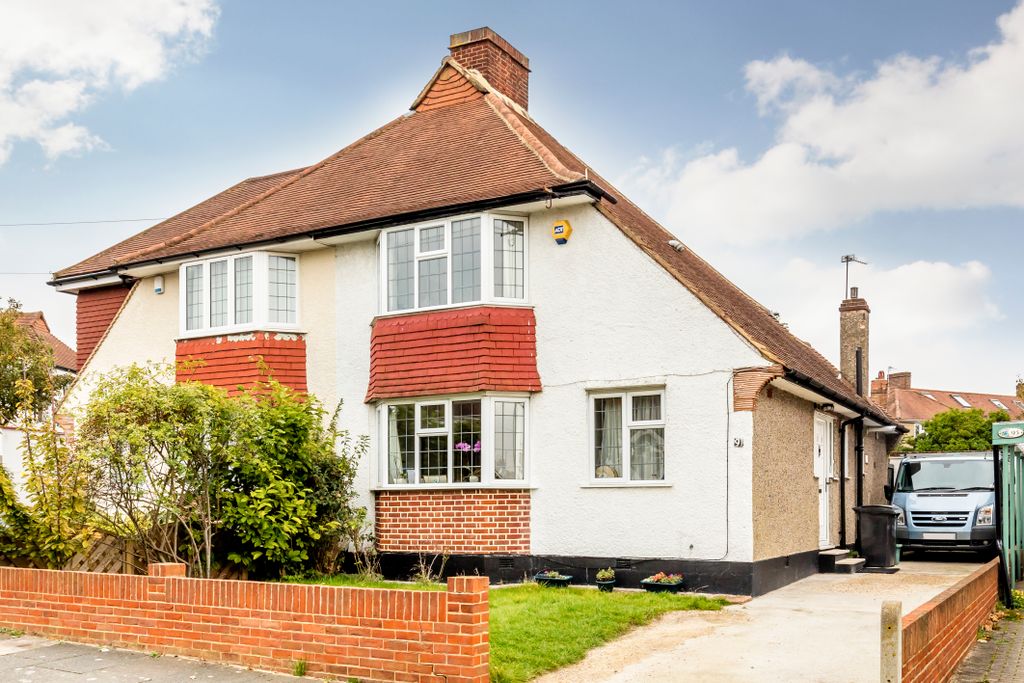 Property photo 2 of 8