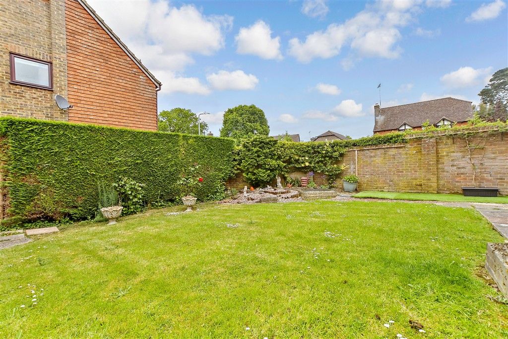 Property photo 3 of 15 Patio / Decking