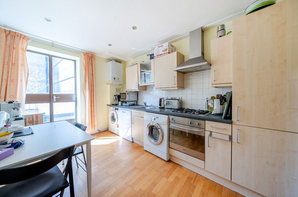 Property photo 2 of 11 Picture No. 05
