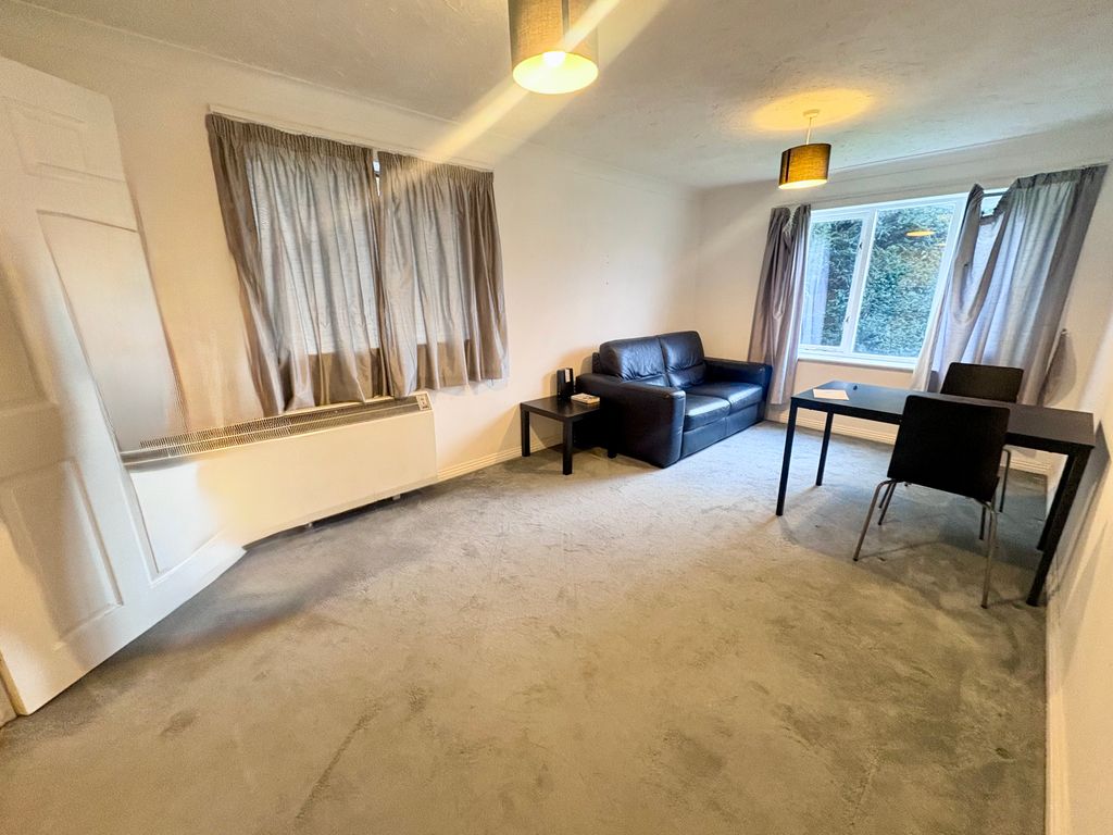 Property photo 3 of 8 Img_4231