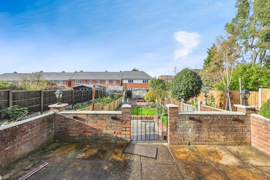 Property photo 3 of 16 Photo