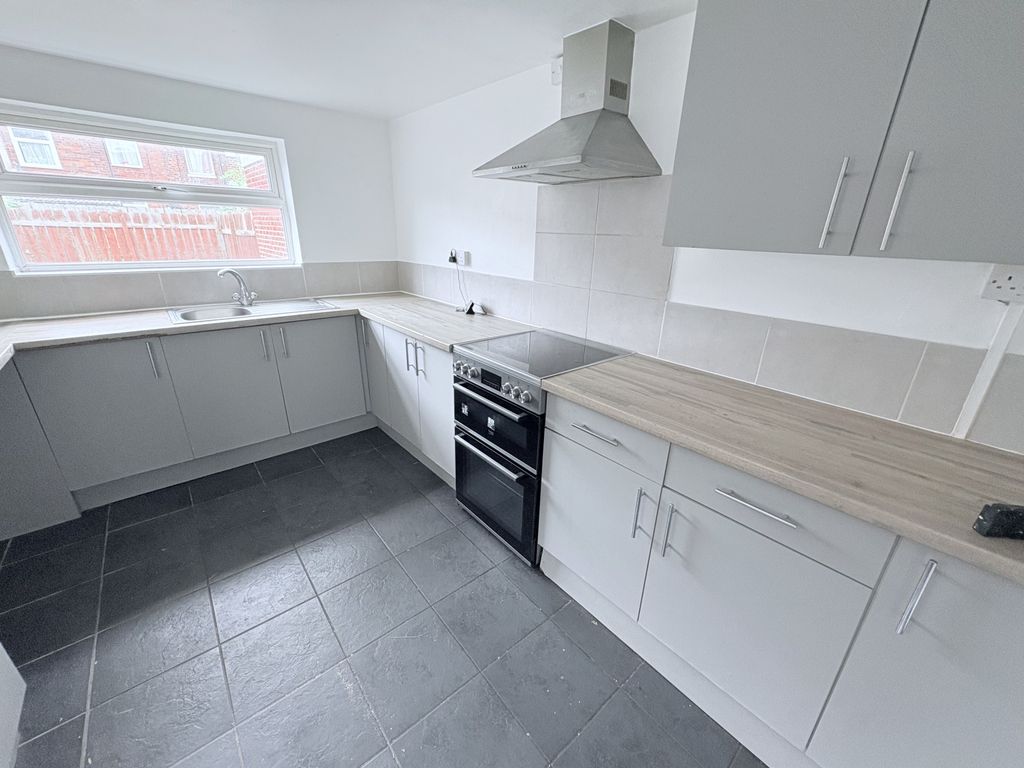 Property photo 2 of 6 Gallery