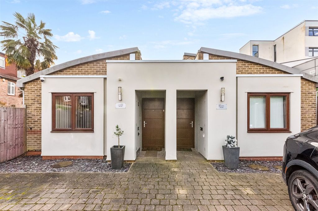 Property photo 1 of 11 Picture No. 18