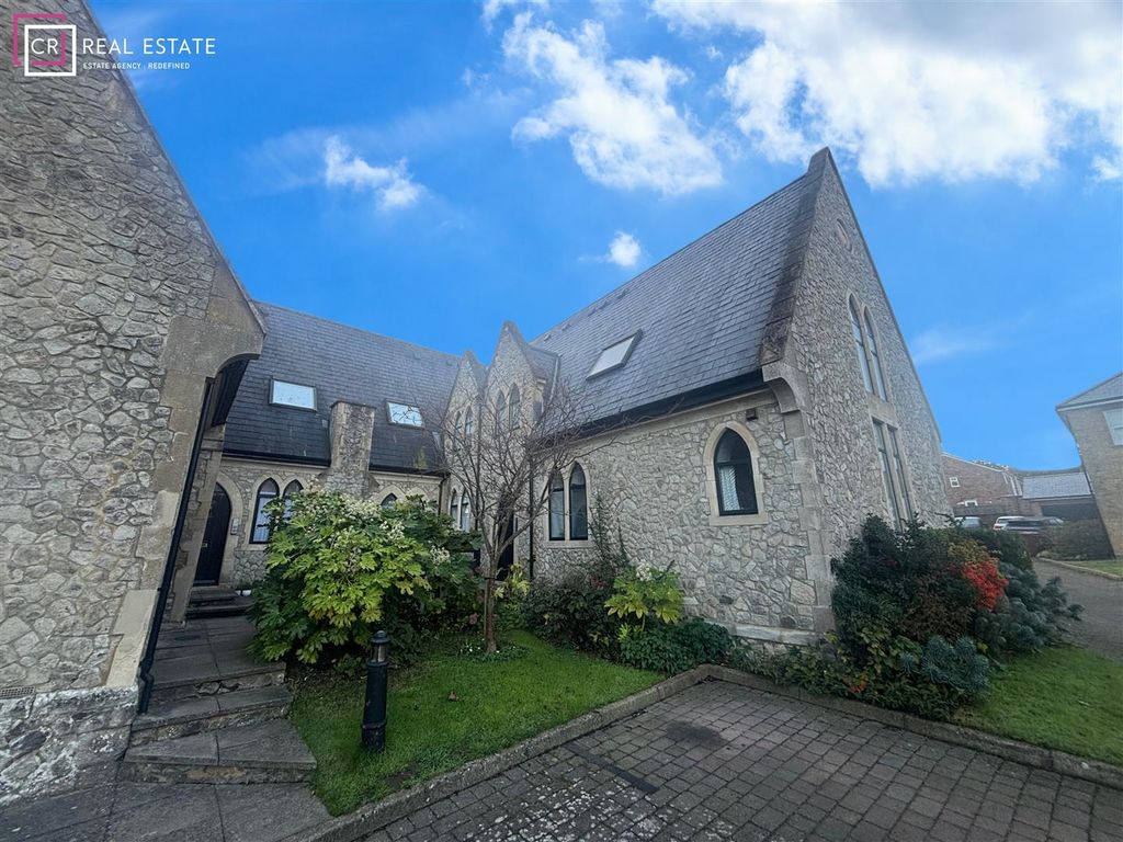 Property photo 1 of 9