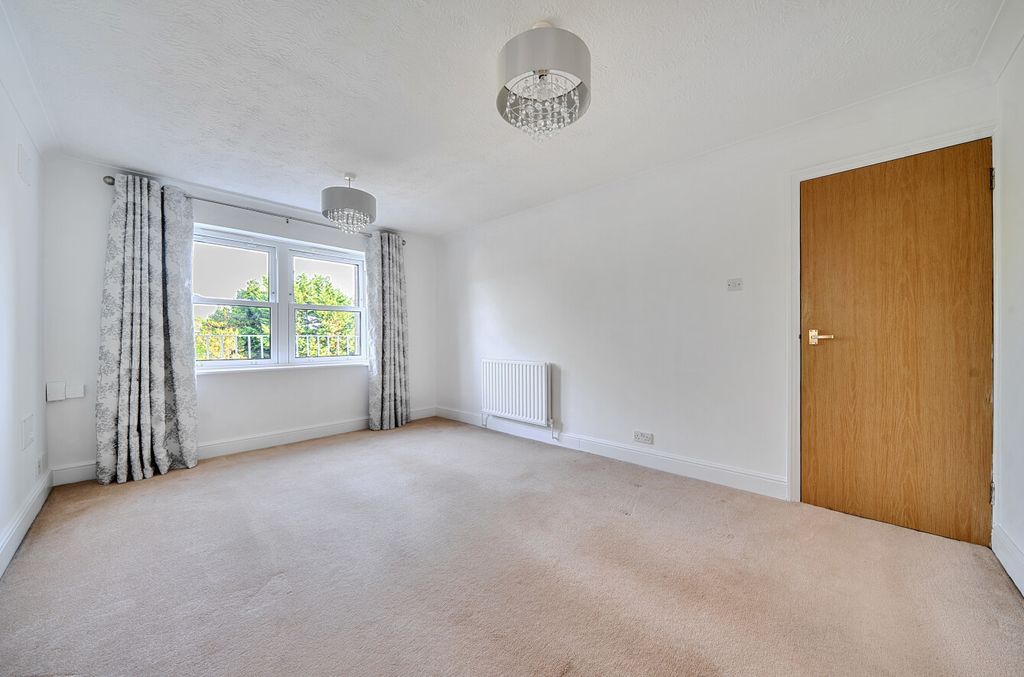 Property photo 2 of 10 2