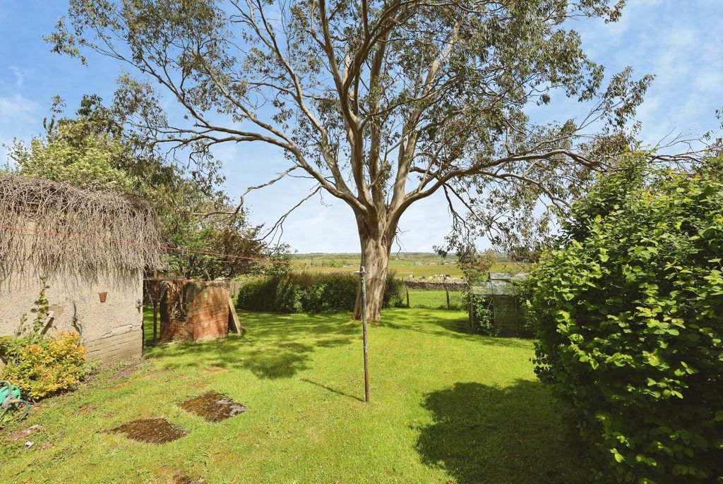 Property photo 3 of 18 Pbox-Img.Jpg