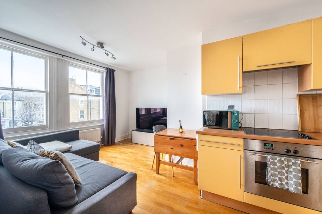 Property photo 1 of 6