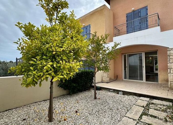 Property photo 2 of 22