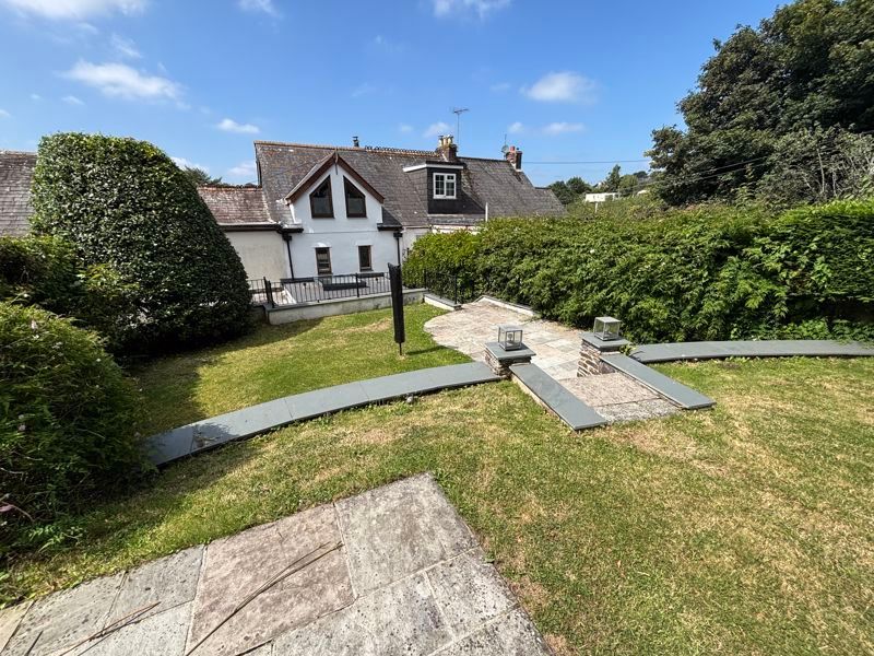 Property photo 2 of 25 Photo 30