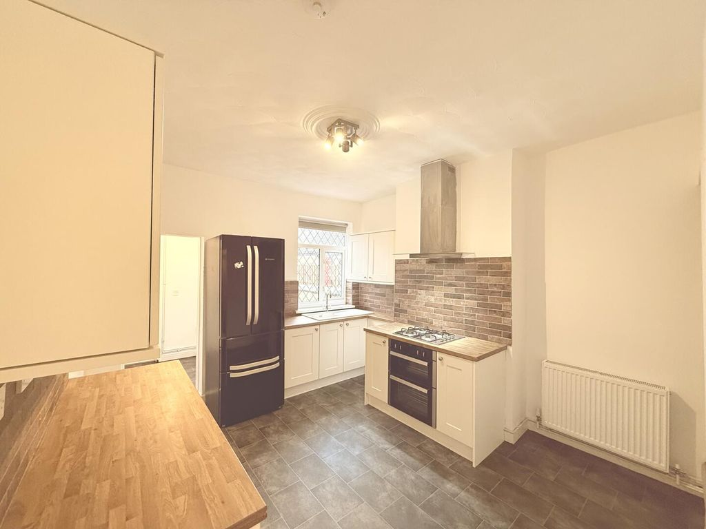 Property photo 1 of 29 Kitchen