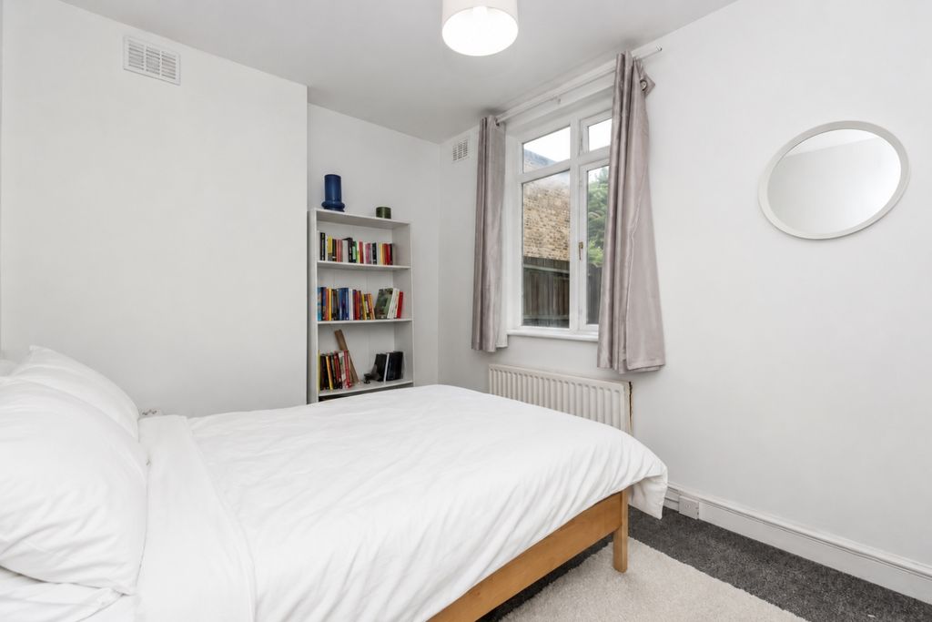 Property photo 1 of 5 57c37Bc2-A64F-4988-A9E5-0B0Faf6F83E9