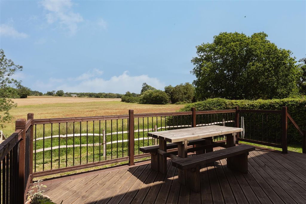 Property photo 3 of 17 17.Jpg