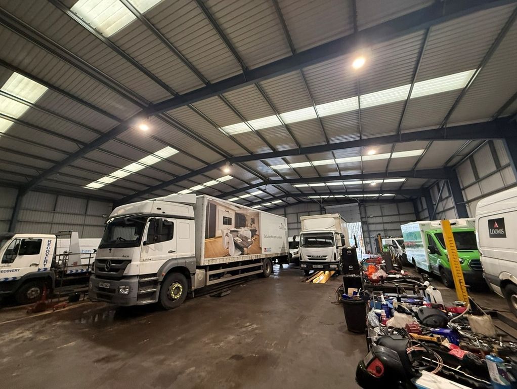 Property photo 1 of 11