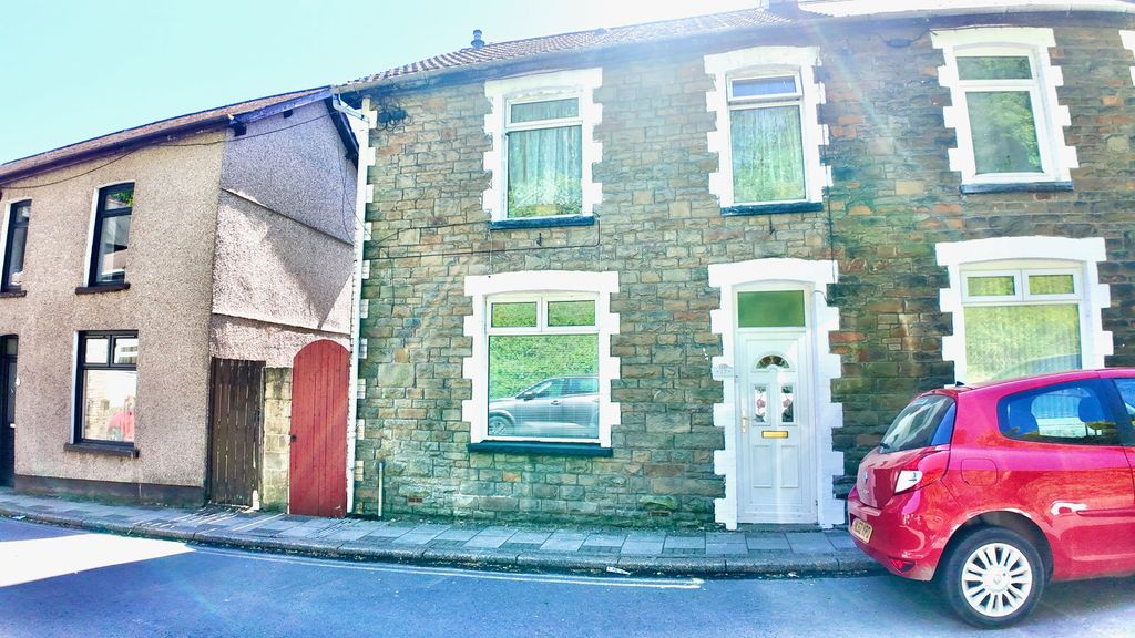 Property photo 1 of 33