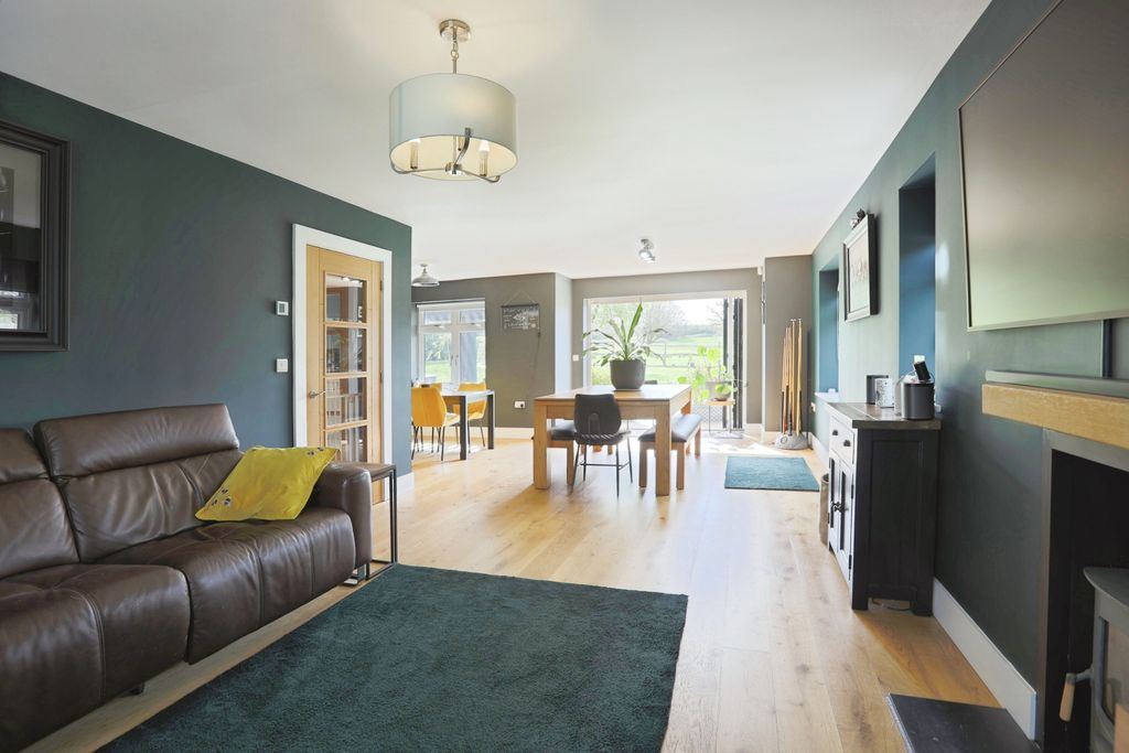 Additional image 4 of 4 bed detached house for saleStick Hill, Edenbridge TN8