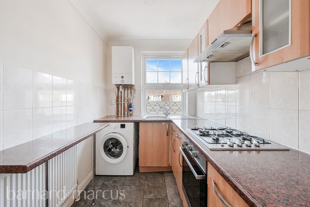 Property photo 2 of 6