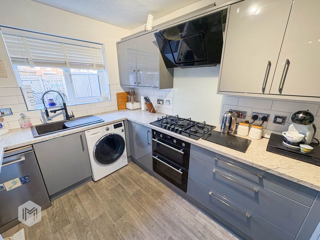 Property photo 3 of 15 Picture No. 07