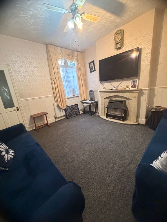 Property photo 3 of 12